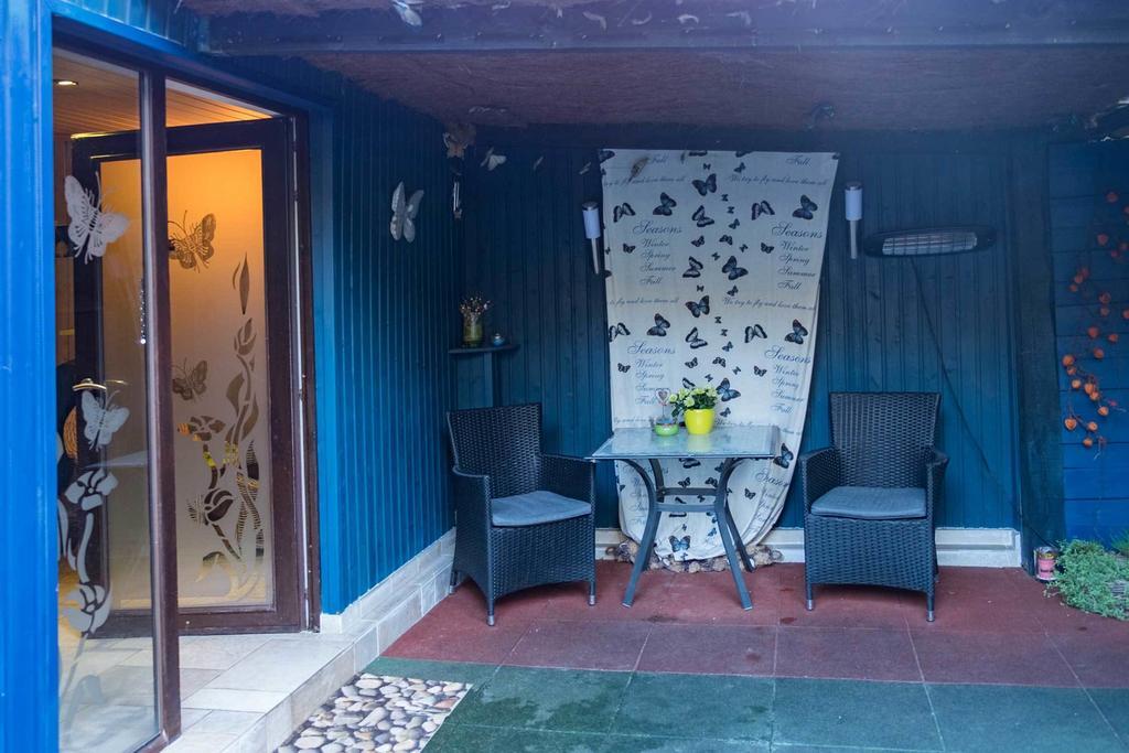 Vlinderparadijs Арсгот Номер фото